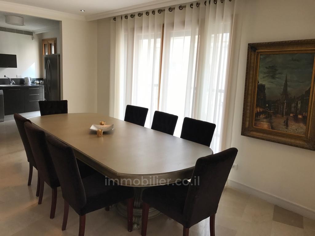 Apartamento 4 cômodos Jerusalém Centro da cidade 245-IBL-1613