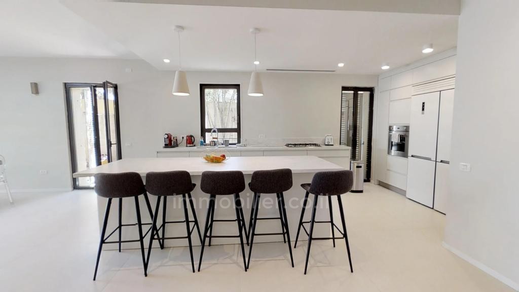 Duplex 5 cômodos Jerusalém Mamila 245-IBL-1715