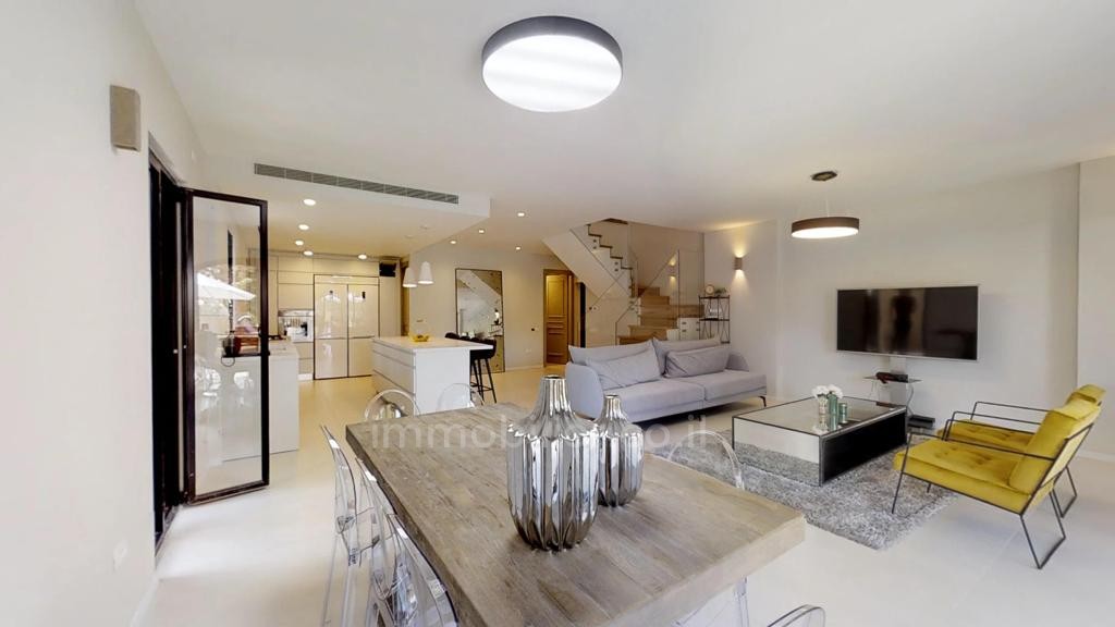 Duplex 5 cômodos Jerusalém Mamila 245-IBL-1715