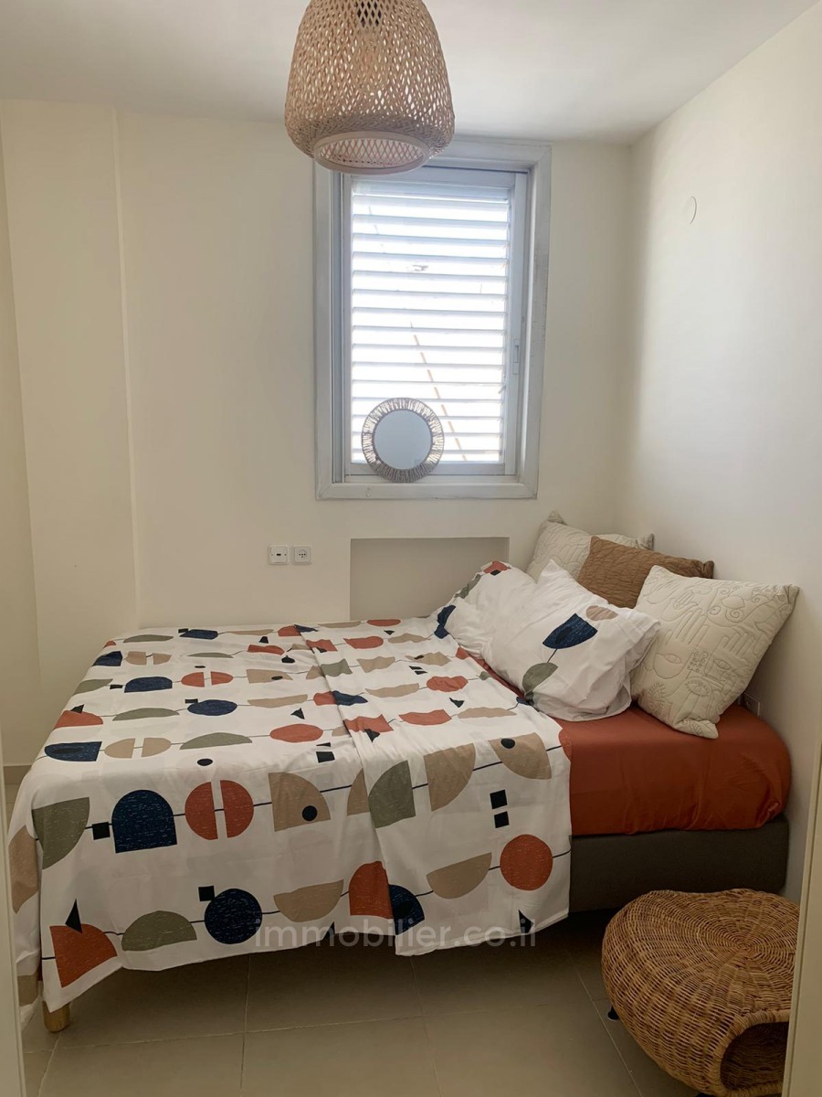 Apartamento 4 cômodos Tel Aviv Kikar Hamedina 245-IBL-1752