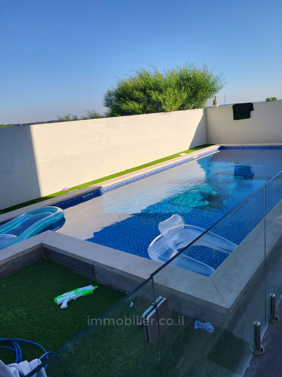 Casarão 7 cômodos Ashdod  245-IBL-1779