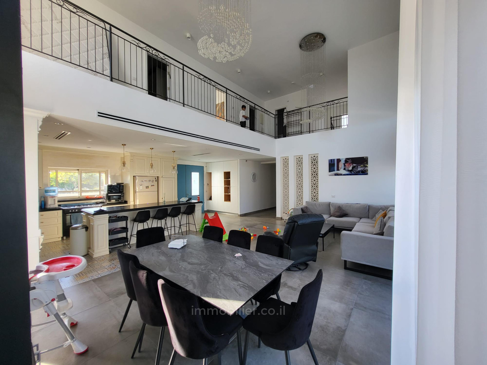 Casarão 7 cômodos Ashdod  245-IBL-1779