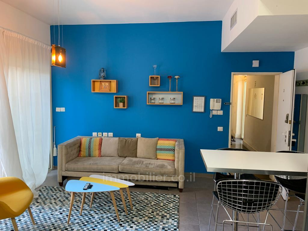 Apartamento 3 cômodos Tel Aviv Kerem Hatemanim 245-IBL-1785