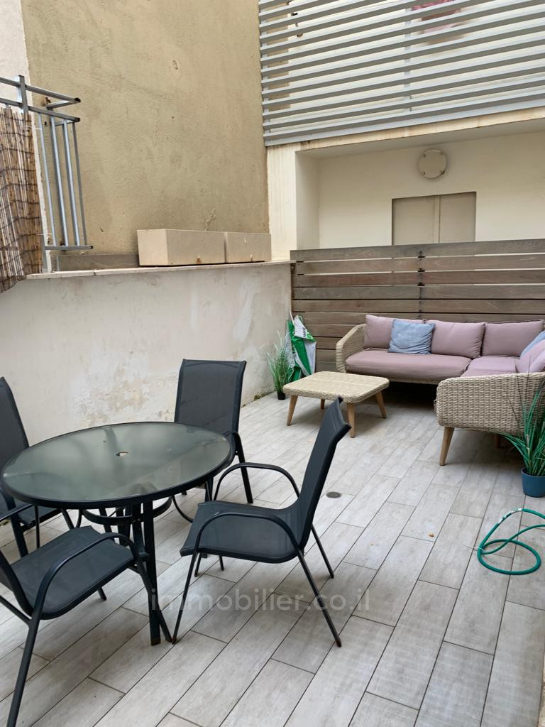 Apartamento 3 cômodos Tel Aviv Kerem Hatemanim 245-IBL-1785