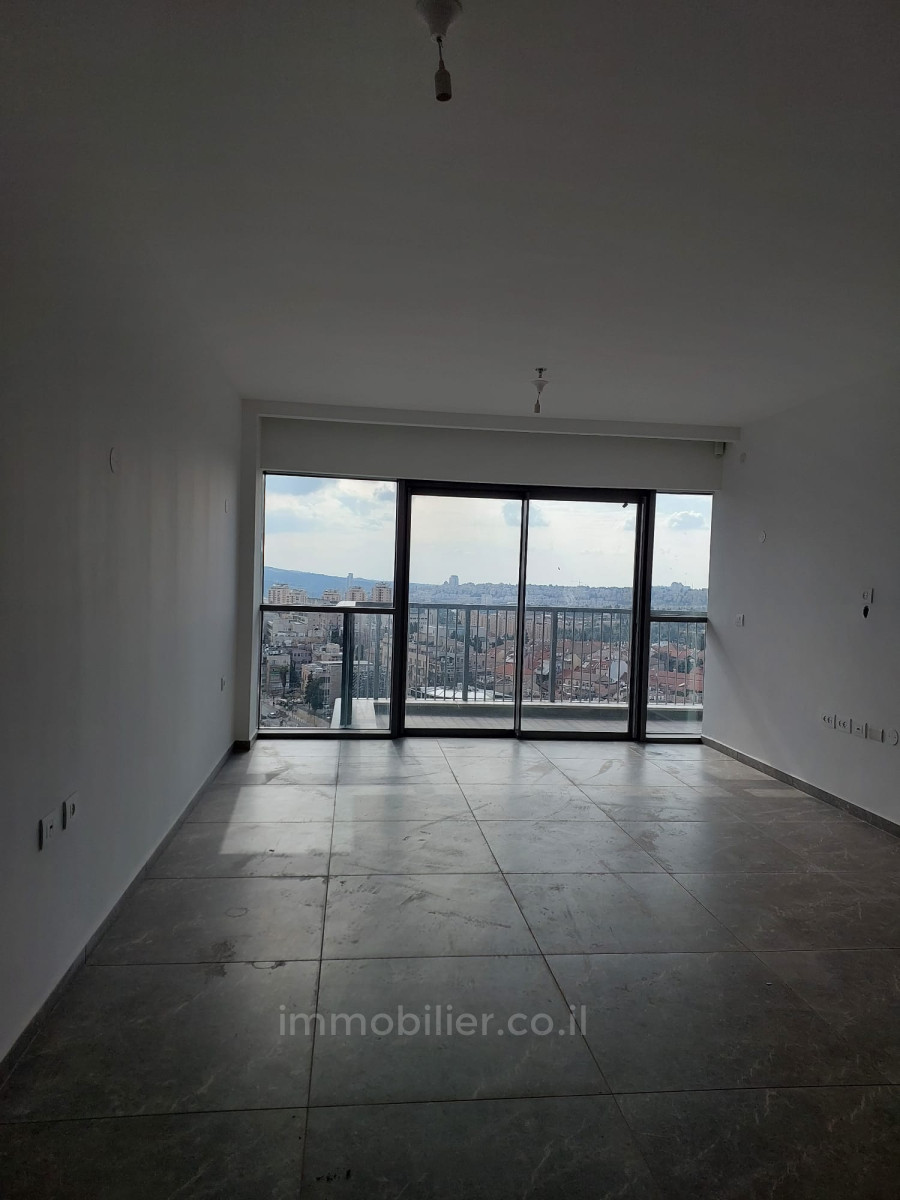 Apartamento 3 cômodos Jerusalém Centro da cidade 245-IBL-1799