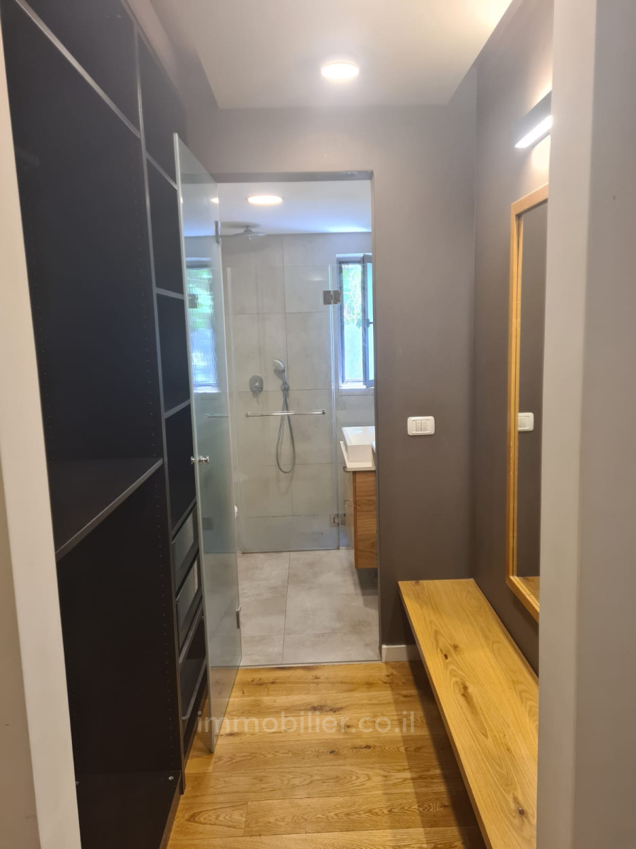 Apartamento 3 cômodos Jerusalém Abu Tor 245-IBL-1812