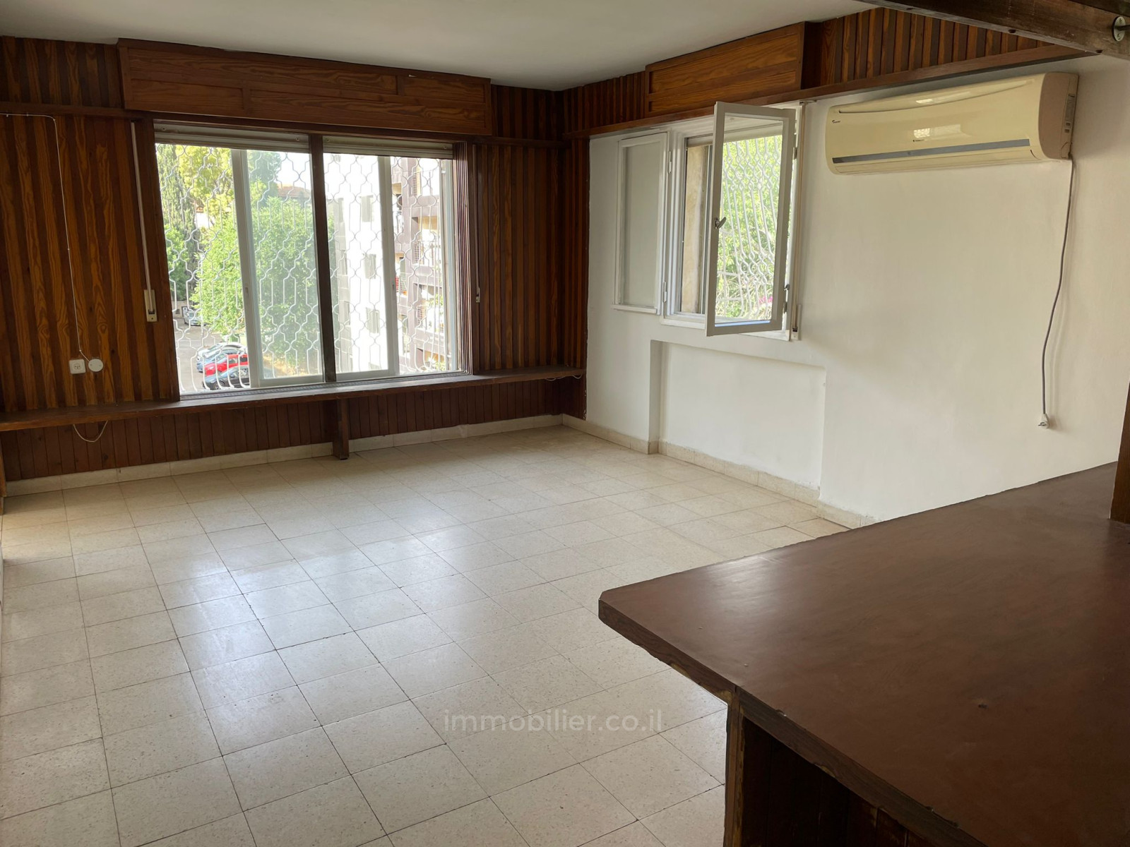 Apartamento 4 cômodos Jerusalém Baka 245-IBL-1813