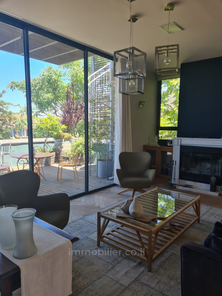 Cobertura 2 cômodos Jerusalém Baka 245-IBL-1817