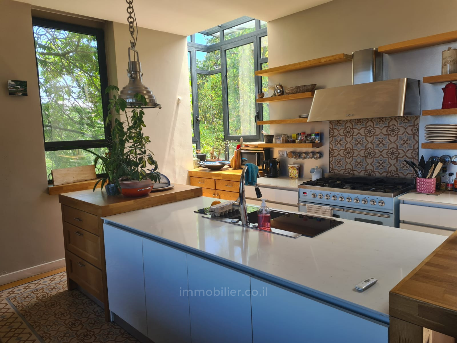 Cobertura 2 cômodos Jerusalém Baka 245-IBL-1817