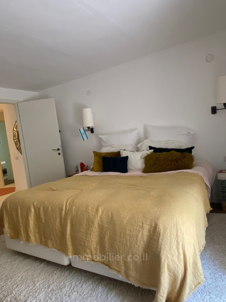 Casarão 4 cômodos Jerusalém Baka 245-IBL-1820