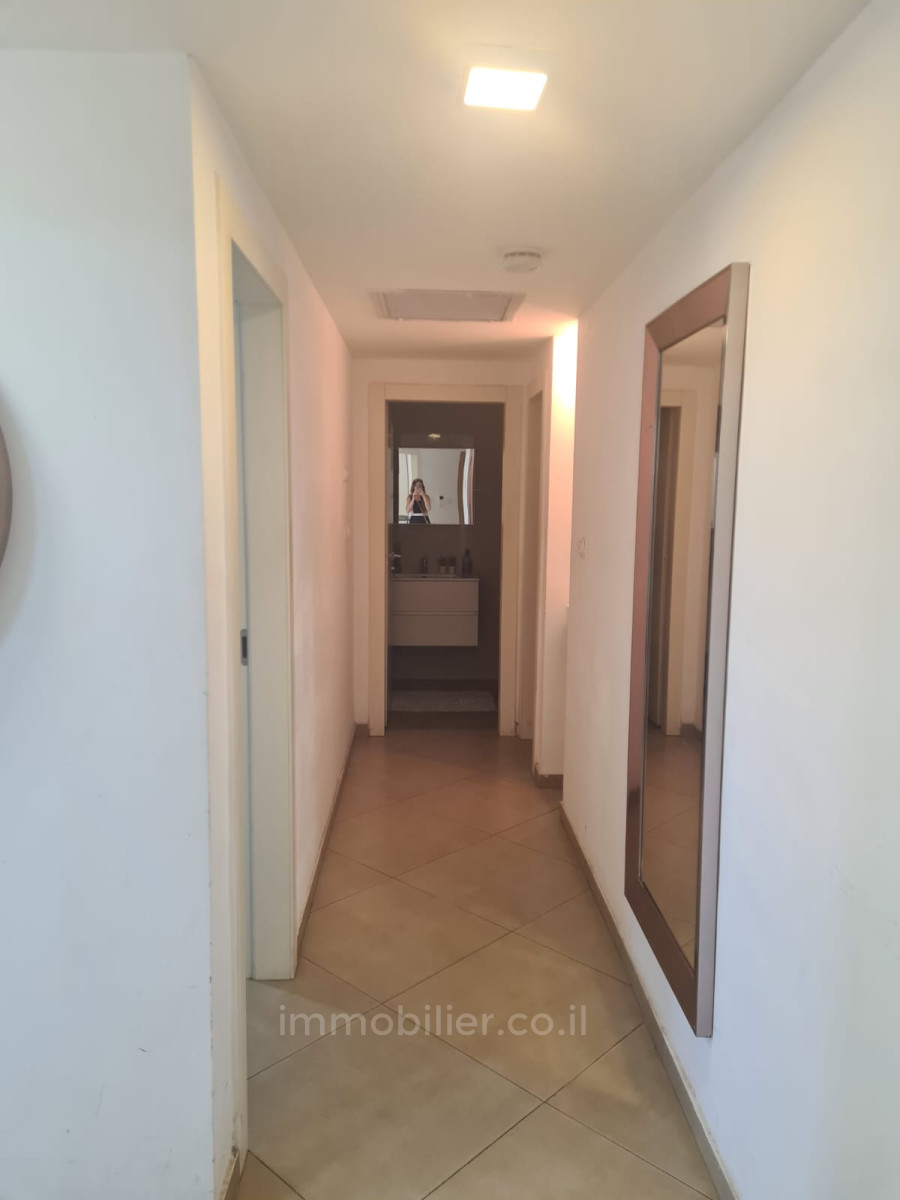 Apartamento 3 cômodos Jerusalém Kiryat haleum 245-IBL-1826