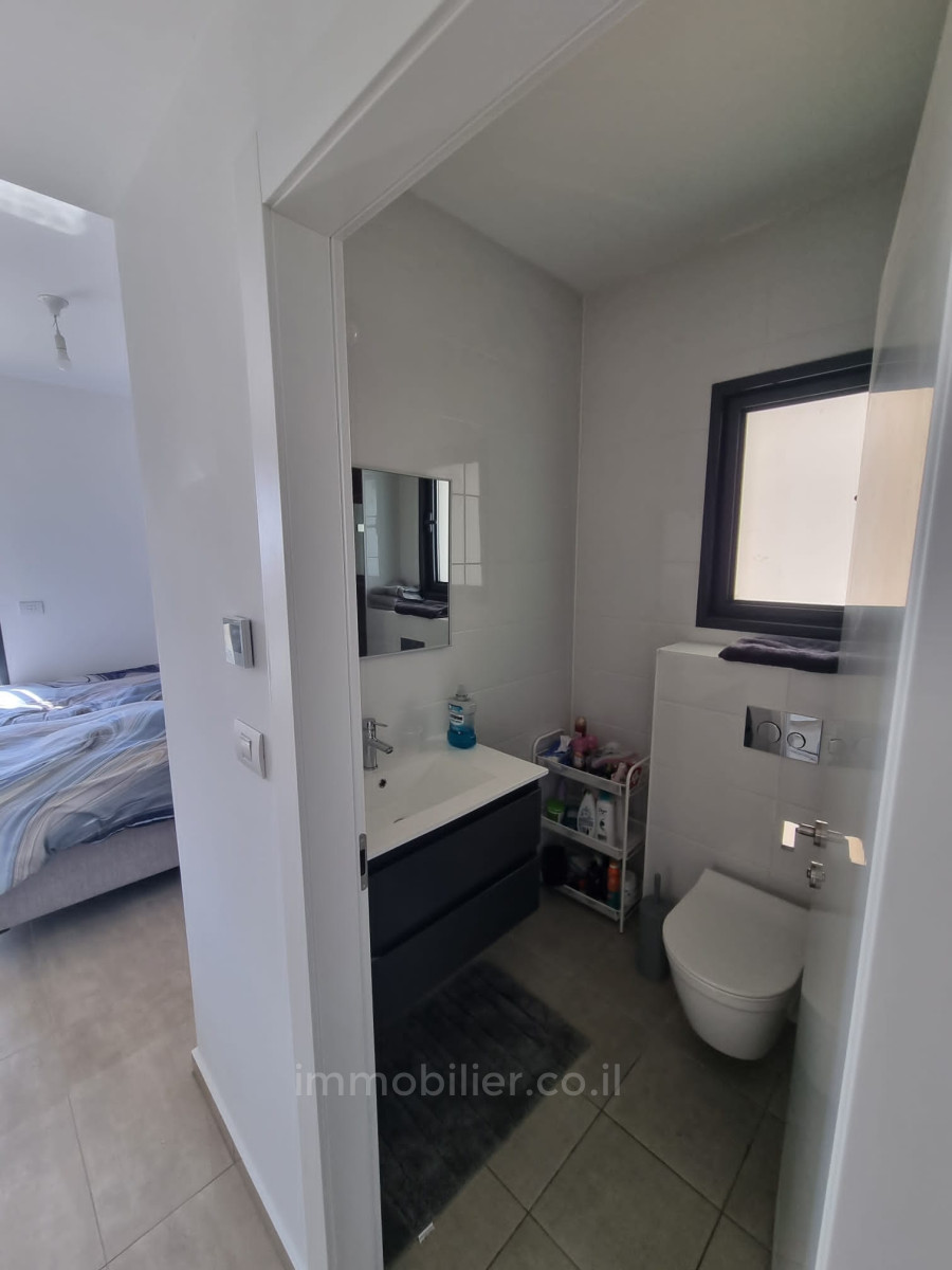 Apartamento 3 cômodos Jerusalém Kiryat haleum 245-IBL-1829