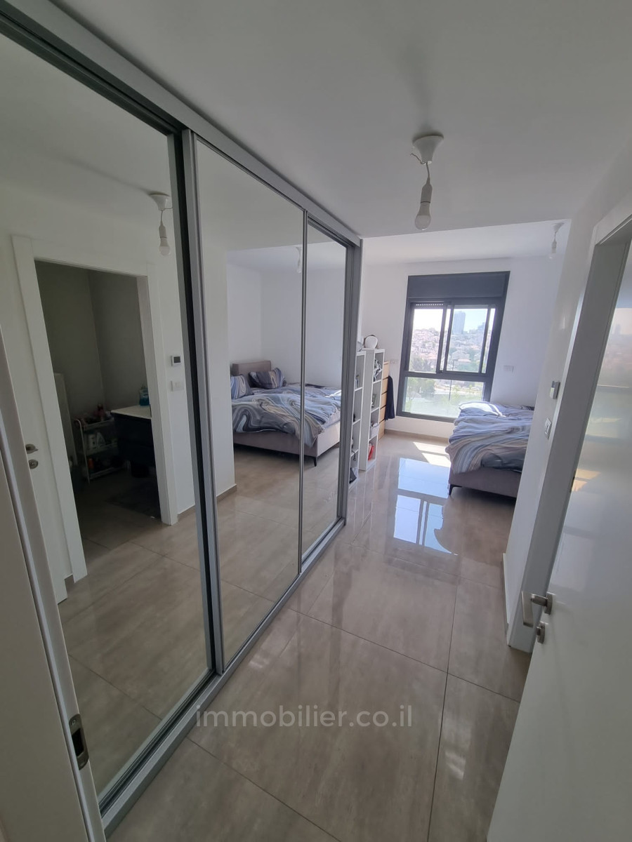 Apartamento 3 cômodos Jerusalém Kiryat haleum 245-IBL-1829