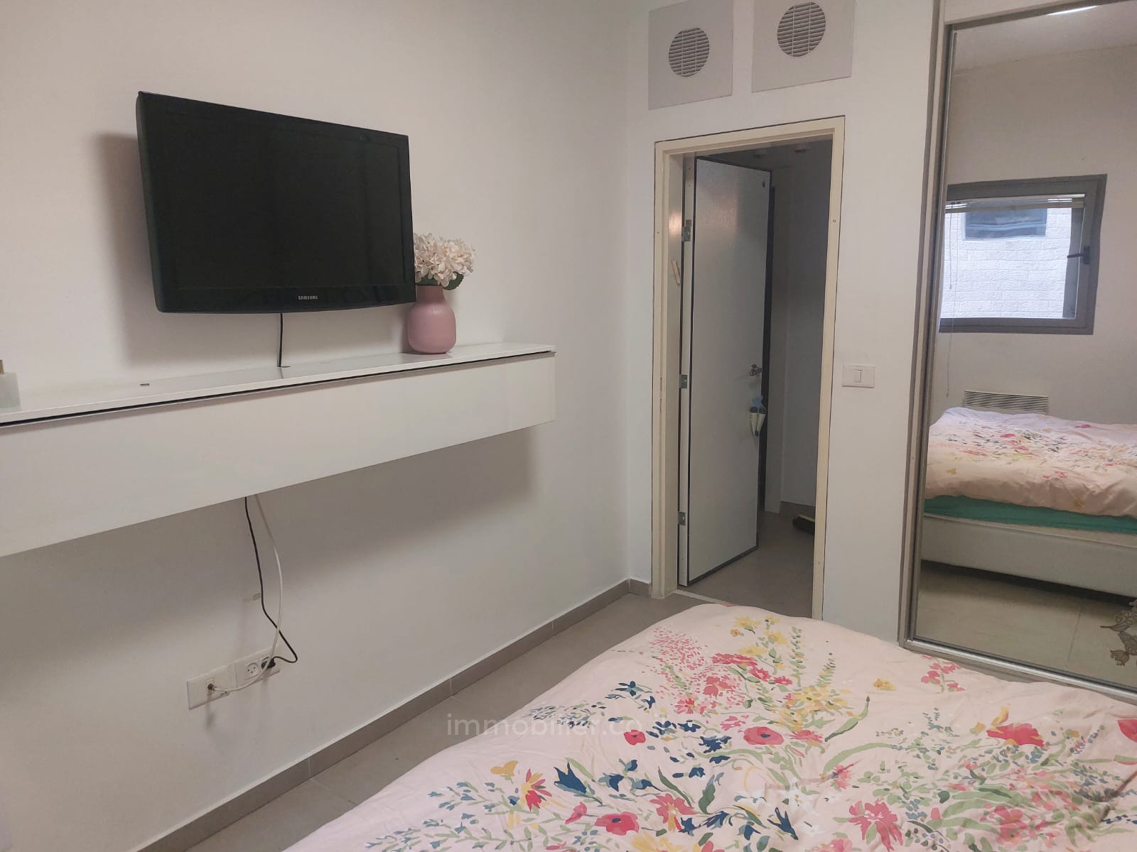 Apartamento 2.5 cômodos Jerusalém Centro da cidade 245-IBL-1830