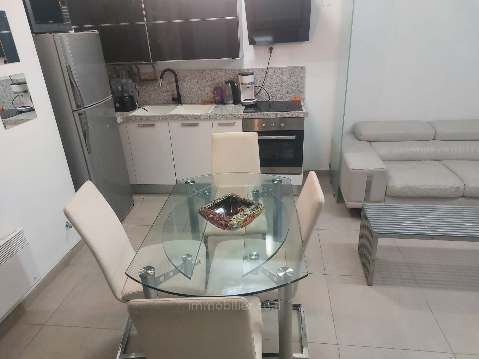 Apartamento 2.5 cômodos Jerusalém Centro da cidade 245-IBL-1830