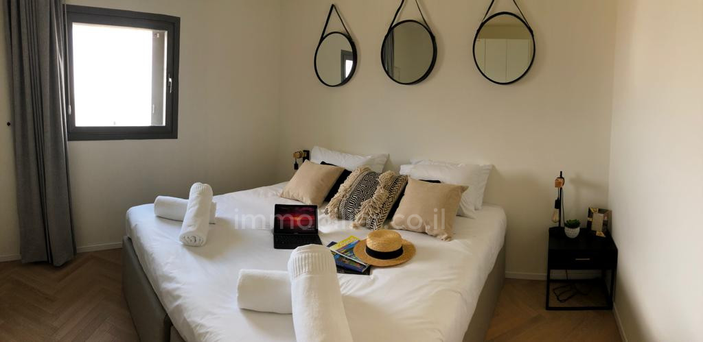 Cobertura 5 cômodos Jerusalém Centro da cidade 245-IBL-1832