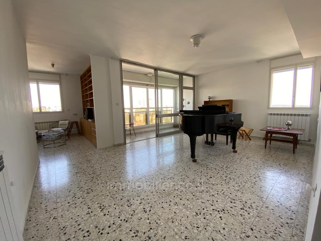 Apartamento 4 cômodos Jerusalém Chaare Hessed 245-IBL-1835