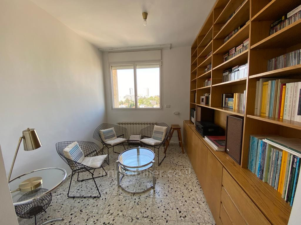 Apartamento 4 cômodos Jerusalém Chaare Hessed 245-IBL-1835