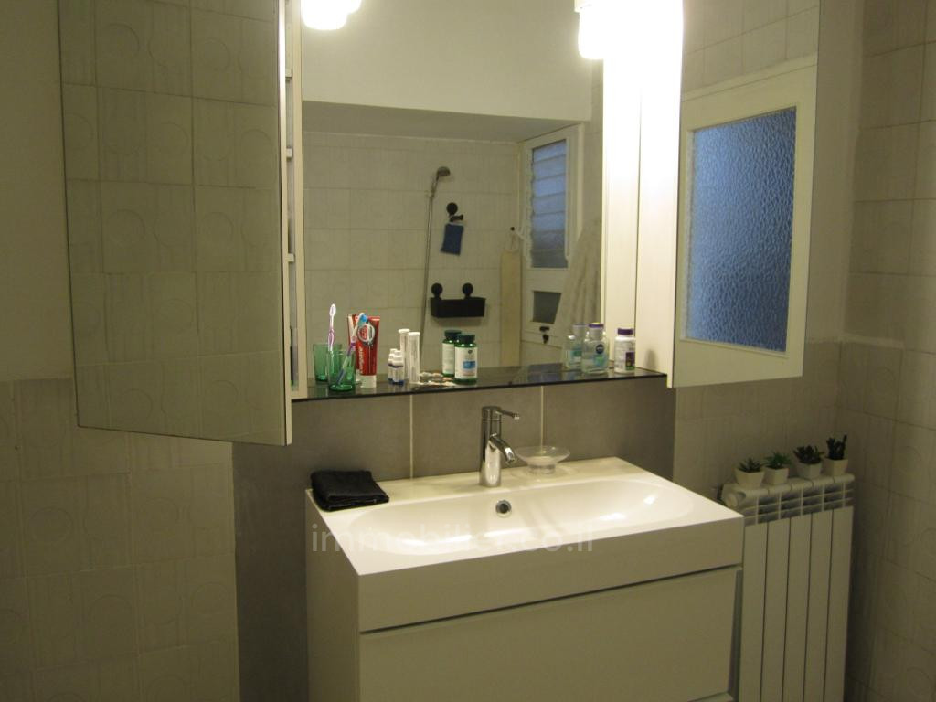 Apartamento 4 cômodos Jerusalém Chaare Hessed 245-IBL-1835