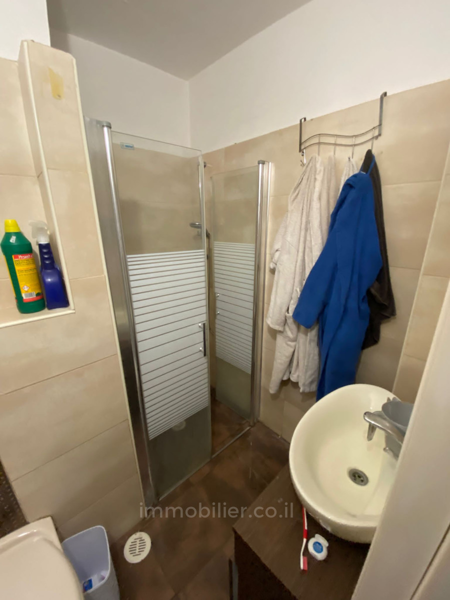 Apartamento 4 cômodos Jerusalém Baka 245-IBL-1836