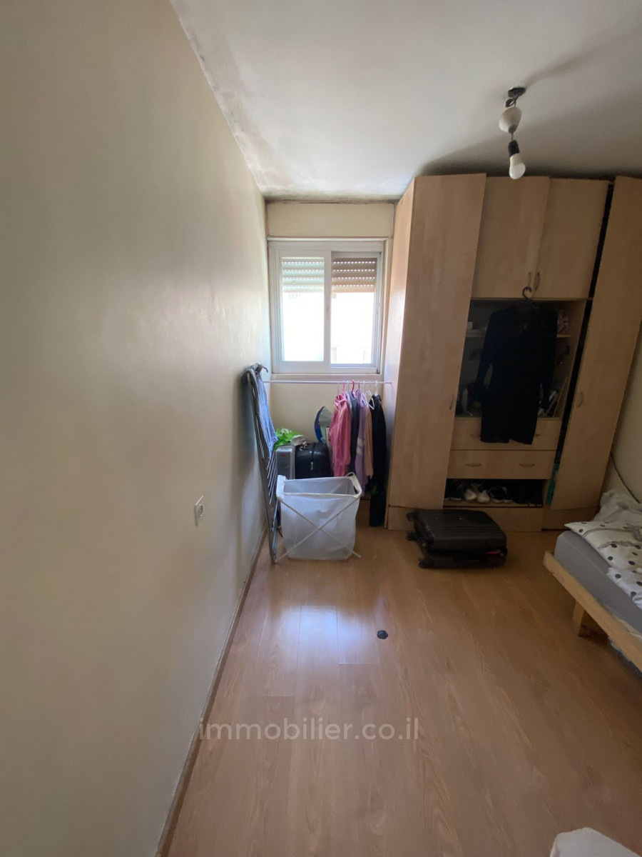 Apartamento 4 cômodos Jerusalém Baka 245-IBL-1836