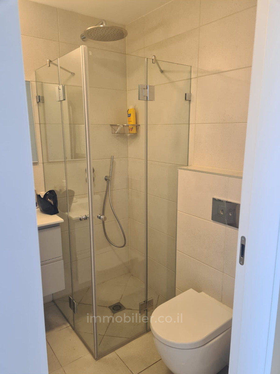 Apartamento 3 cômodos Jerusalém  245-IBL-1843