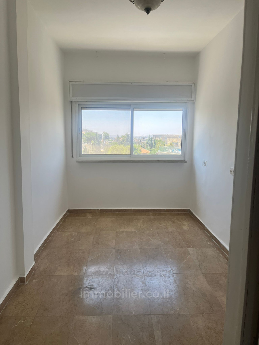 Apartamento 3 cômodos Jerusalém Centro da cidade 245-IBL-1845