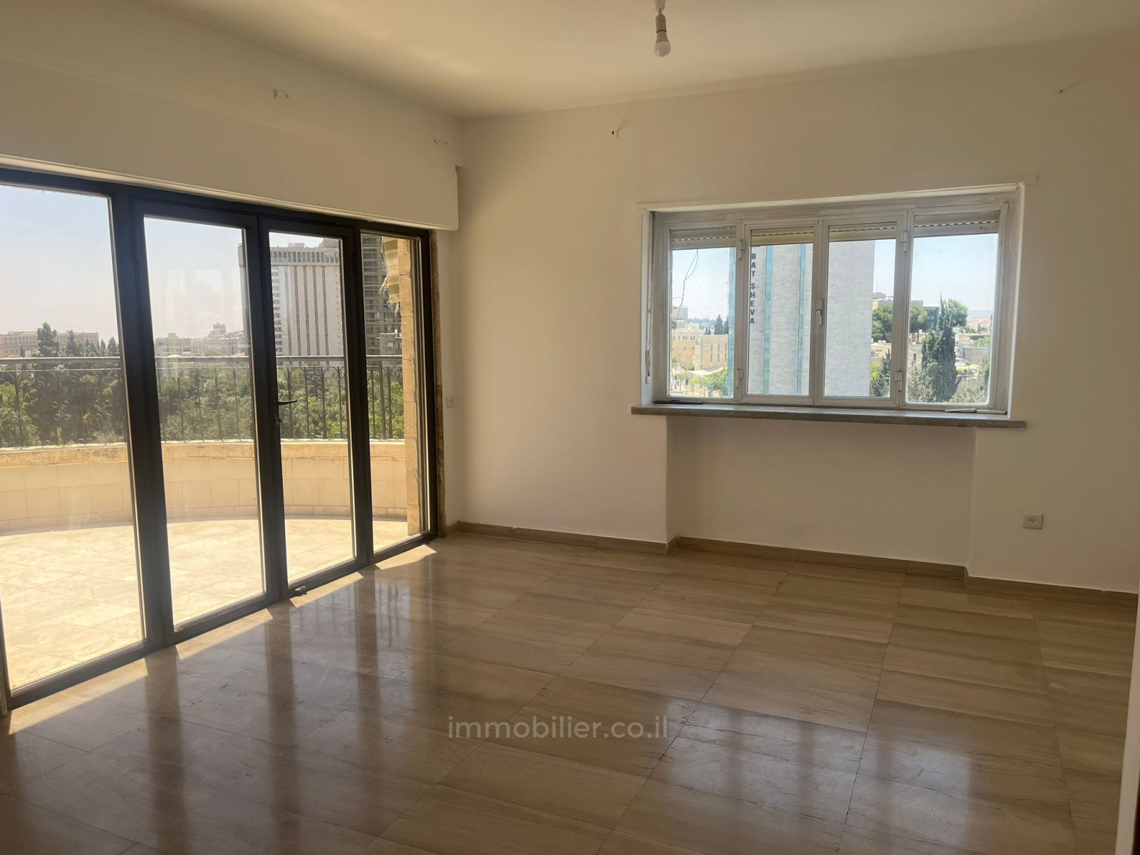 Apartamento 3 cômodos Jerusalém Centro da cidade 245-IBL-1845