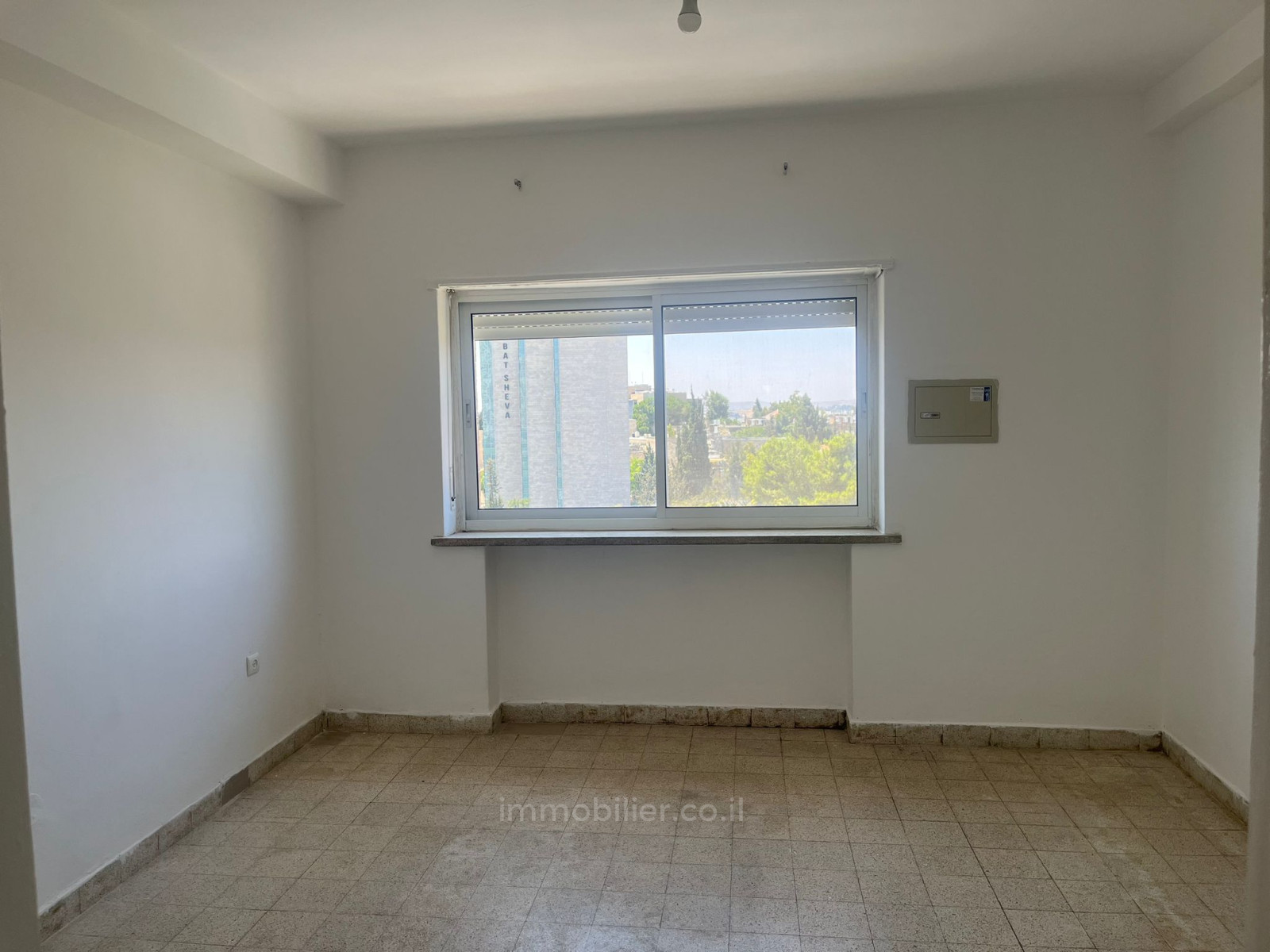 Apartamento 3 cômodos Jerusalém Centro da cidade 245-IBL-1845
