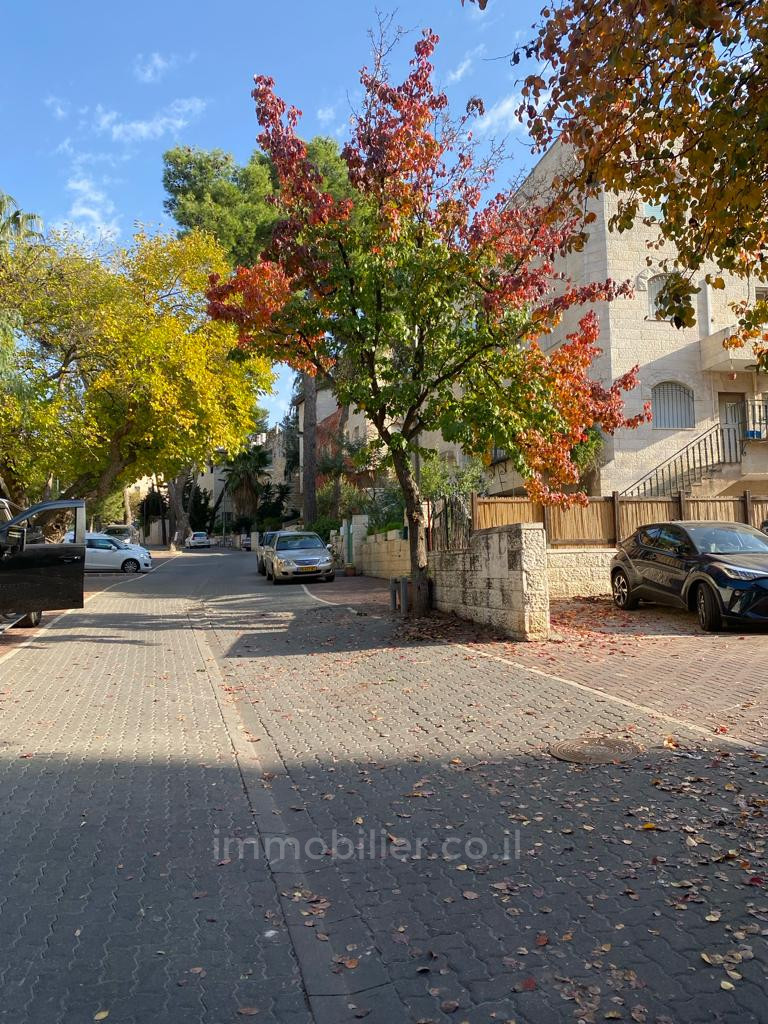 Apartamento 4 cômodos Jerusalém  245-IBL-1856