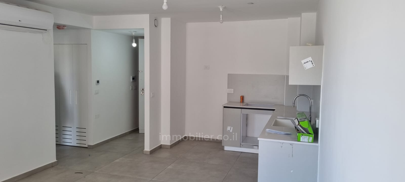 Apartamento 2 cômodos Jerusalém Centro da cidade 245-IBL-1857