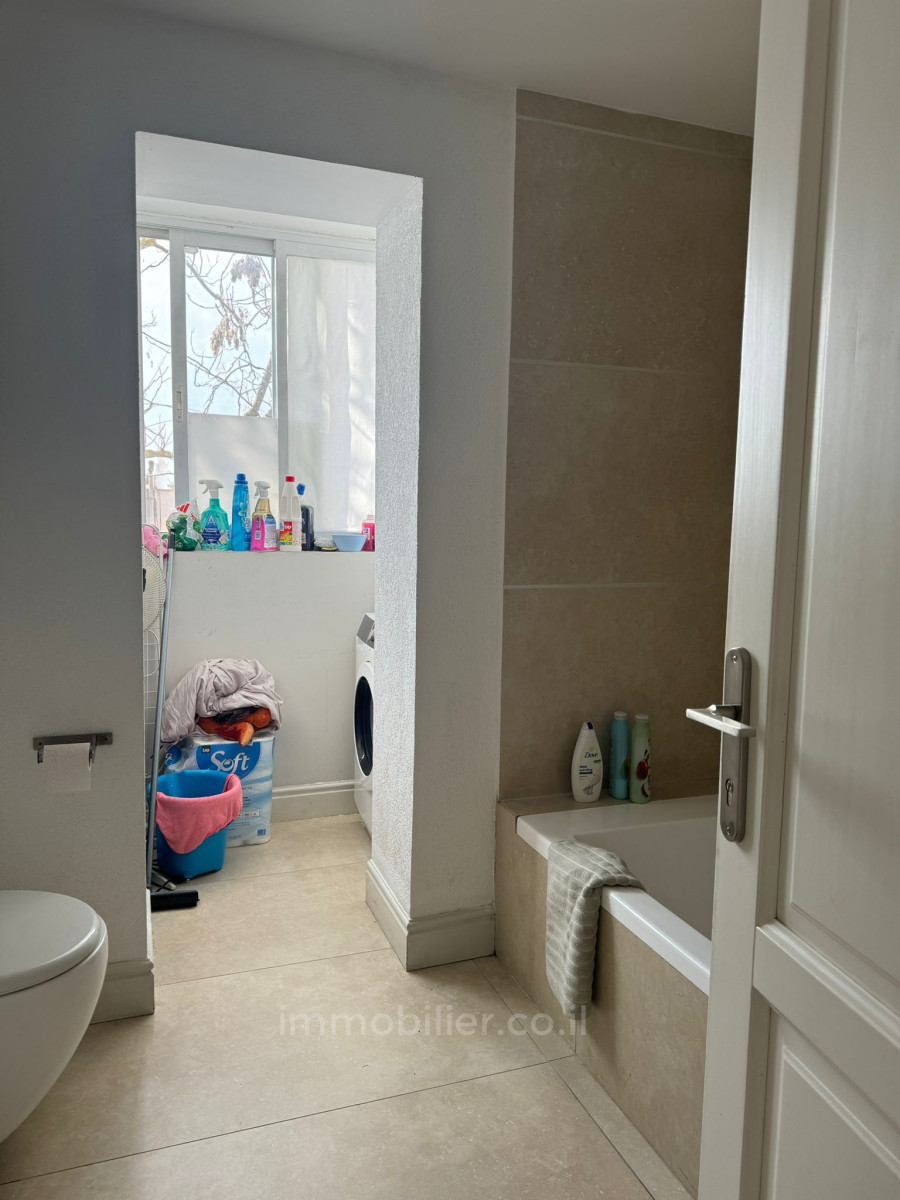 Apartamento 3 cômodos Jerusalém Moshava Germanit 245-IBL-1859