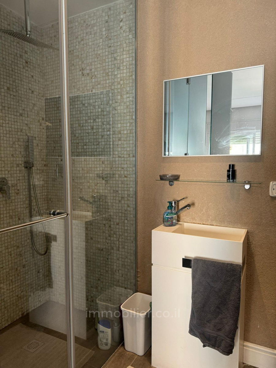 Apartamento 3 cômodos Jerusalém Moshava Germanit 245-IBL-1859