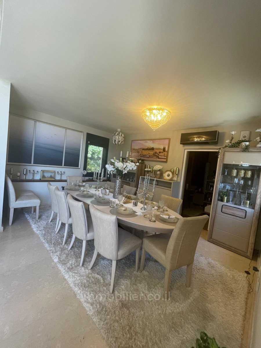 Casarão 6 cômodos Jerusalém Malha 245-IBL-1875