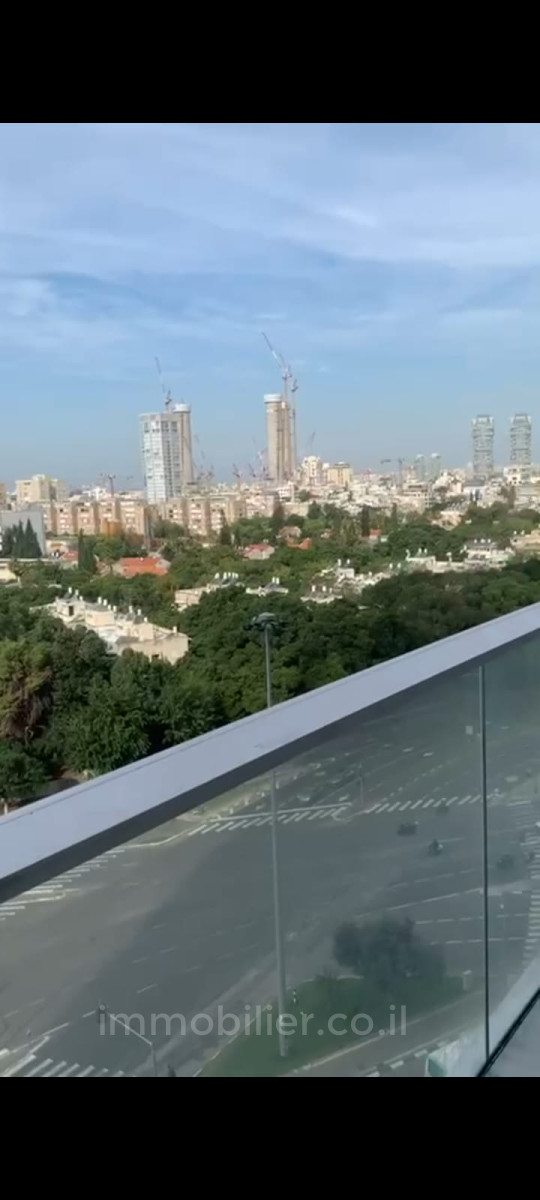 Apartamento 3 cômodos Tel Aviv Montifiory 245-IBL-1877