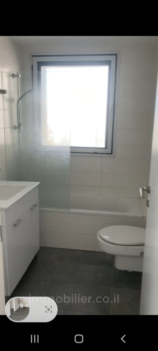 Apartamento 3 cômodos Tel Aviv Montifiory 245-IBL-1877