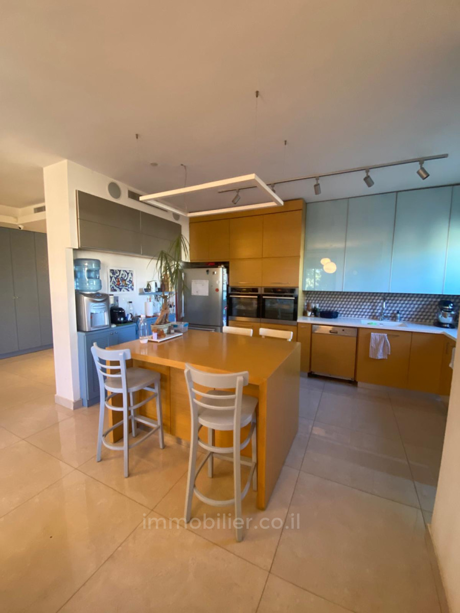 Apartamento 5 cômodos Jerusalém Katamon hayeshana 245-IBL-1879