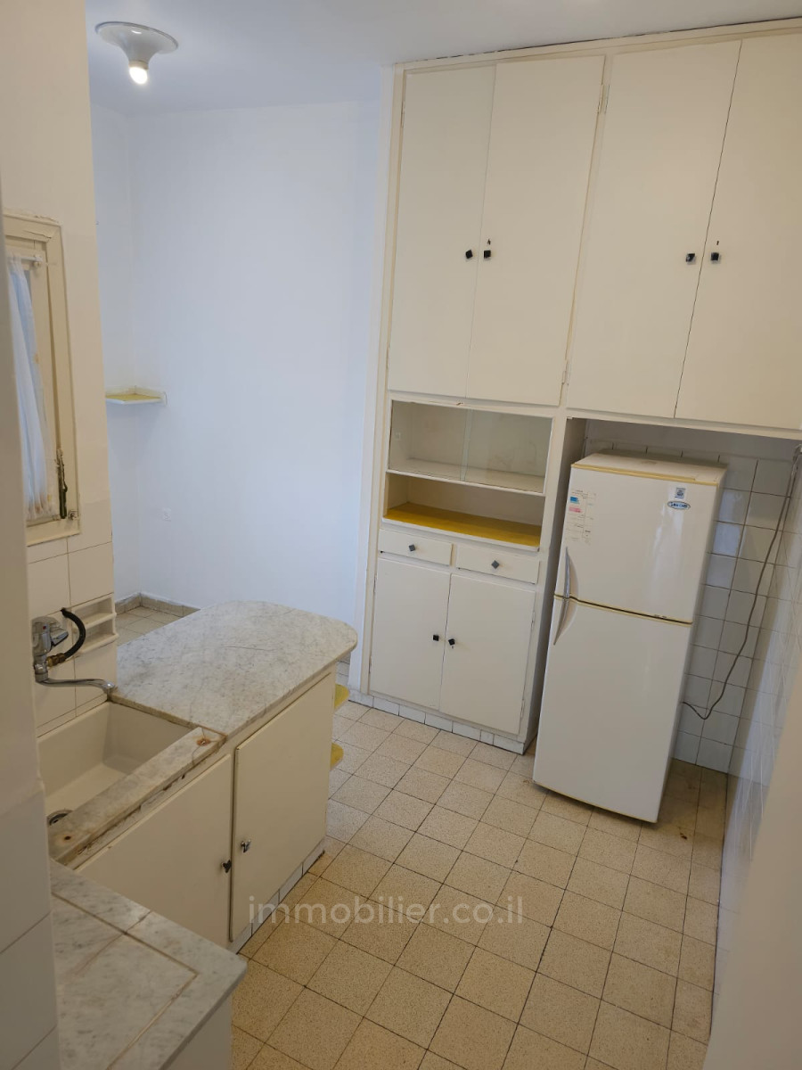 Apartamento 3 cômodos Jerusalém Rehavia 245-IBL-1889