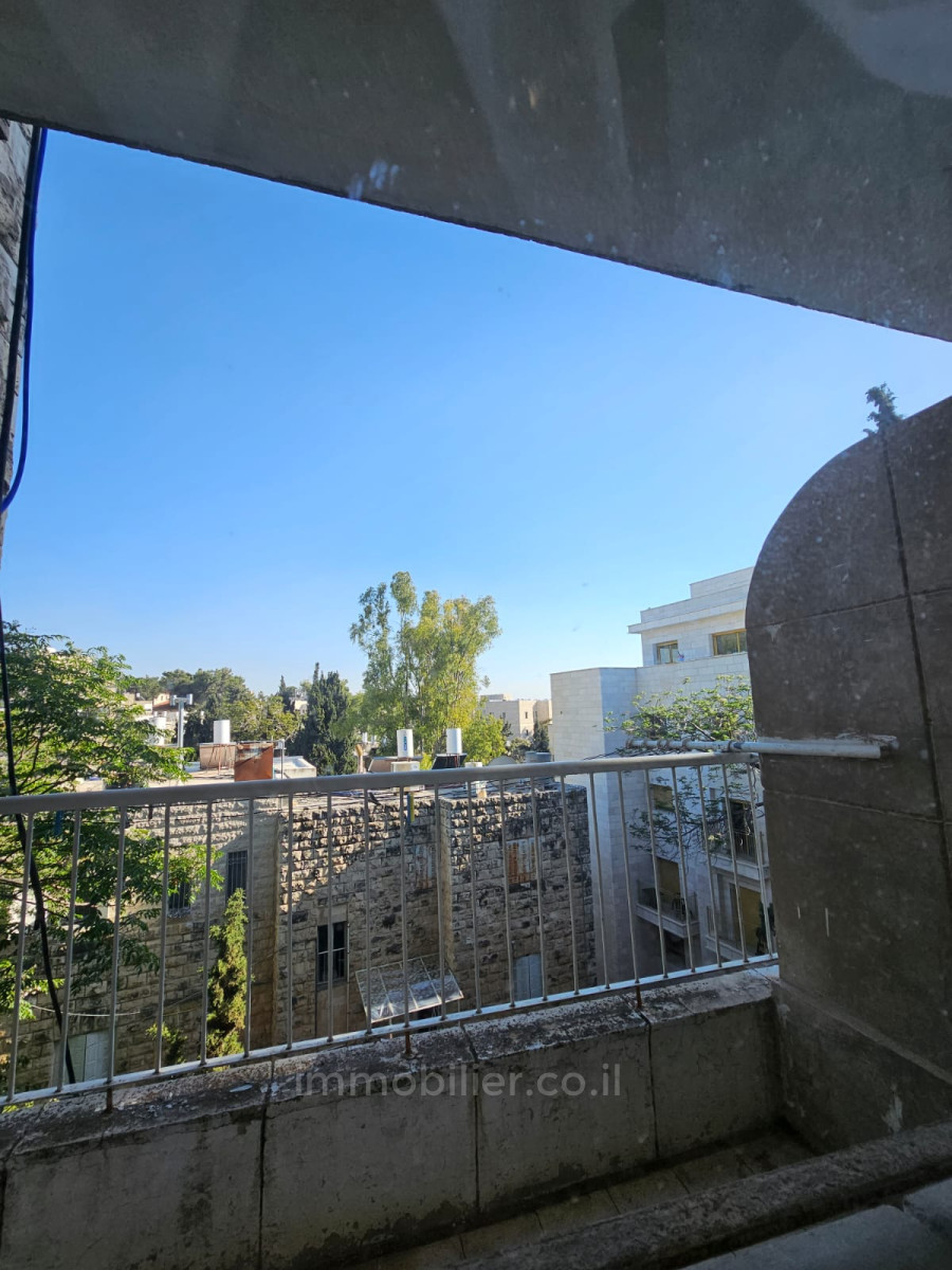 Apartamento 3 cômodos Jerusalém Rehavia 245-IBL-1889