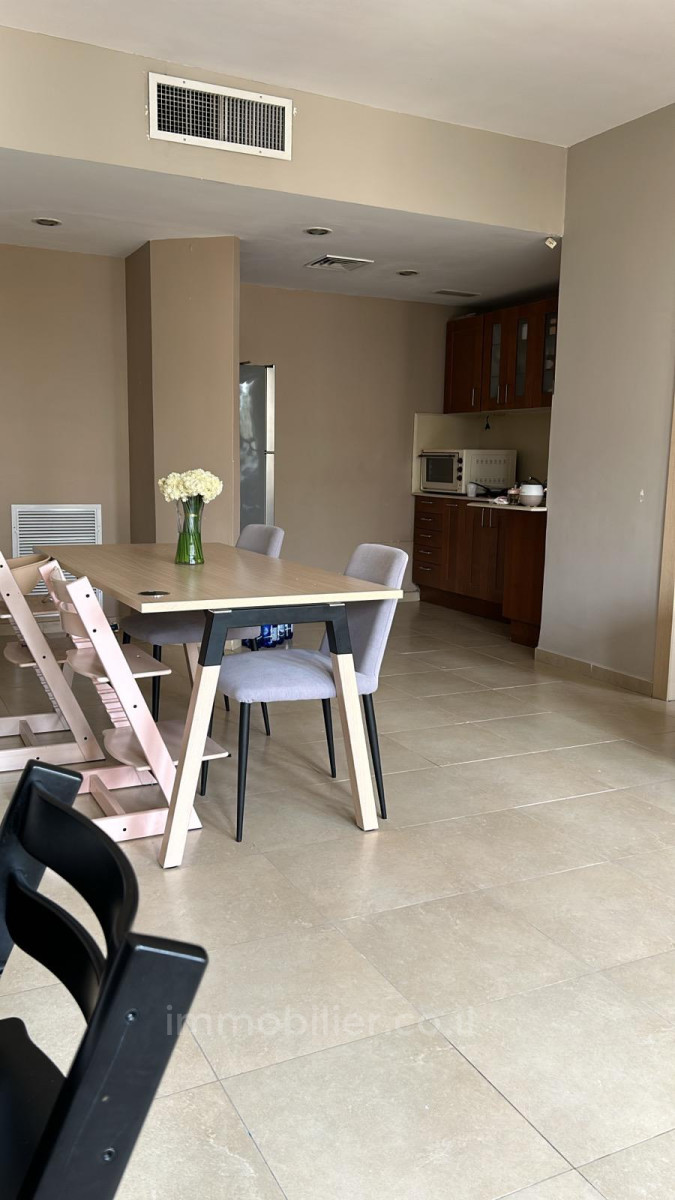 Apartamento 3 cômodos Jerusalém Mamila 245-IBL-1891