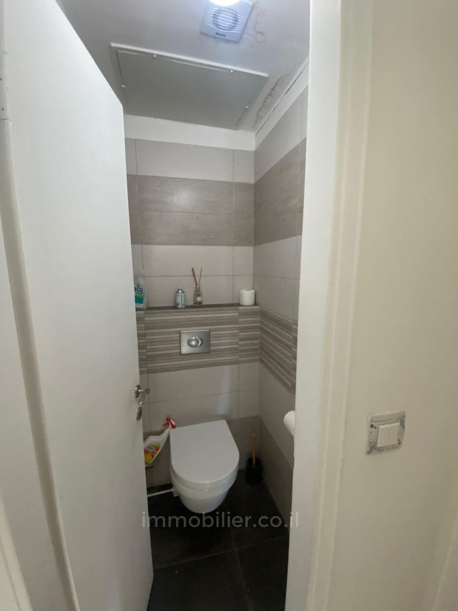Apartamento 4 cômodos Jerusalém Baka 245-IBL-1895