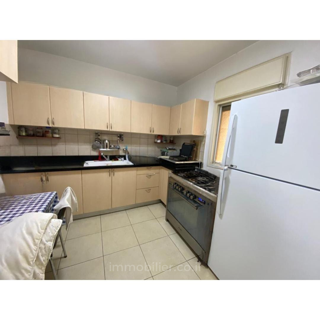 Apartamento 3 cômodos Jerusalém Arnona 245-IBL-1904