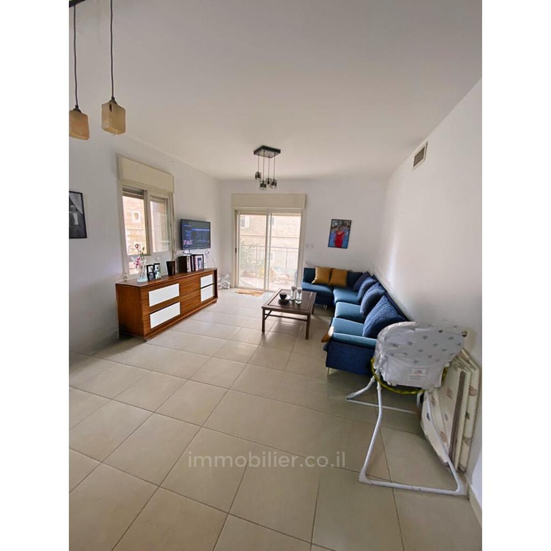 Apartamento 3 cômodos Jerusalém Arnona 245-IBL-1904