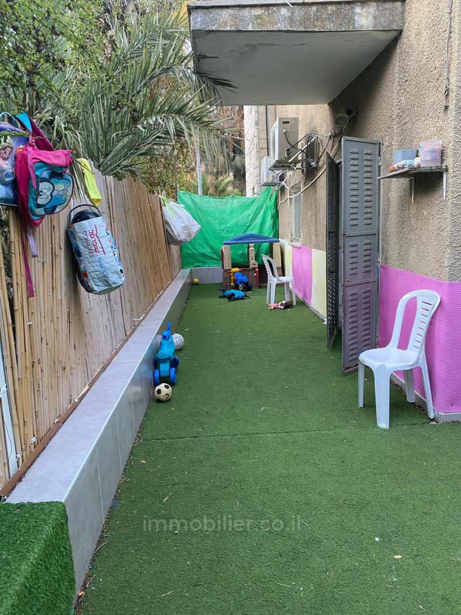 Apartamento garden 3 cômodos Jerusalém Katamon hayeshana 245-IBL-1907