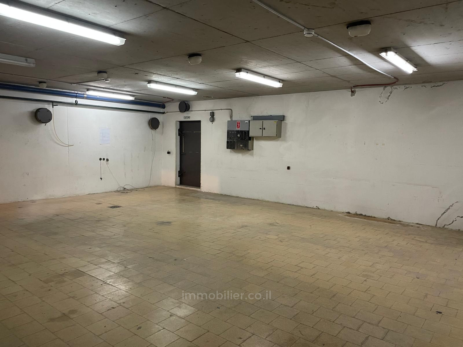 Cellar 1.5 cômodos Jerusalém Mamila 245-IBL-1927