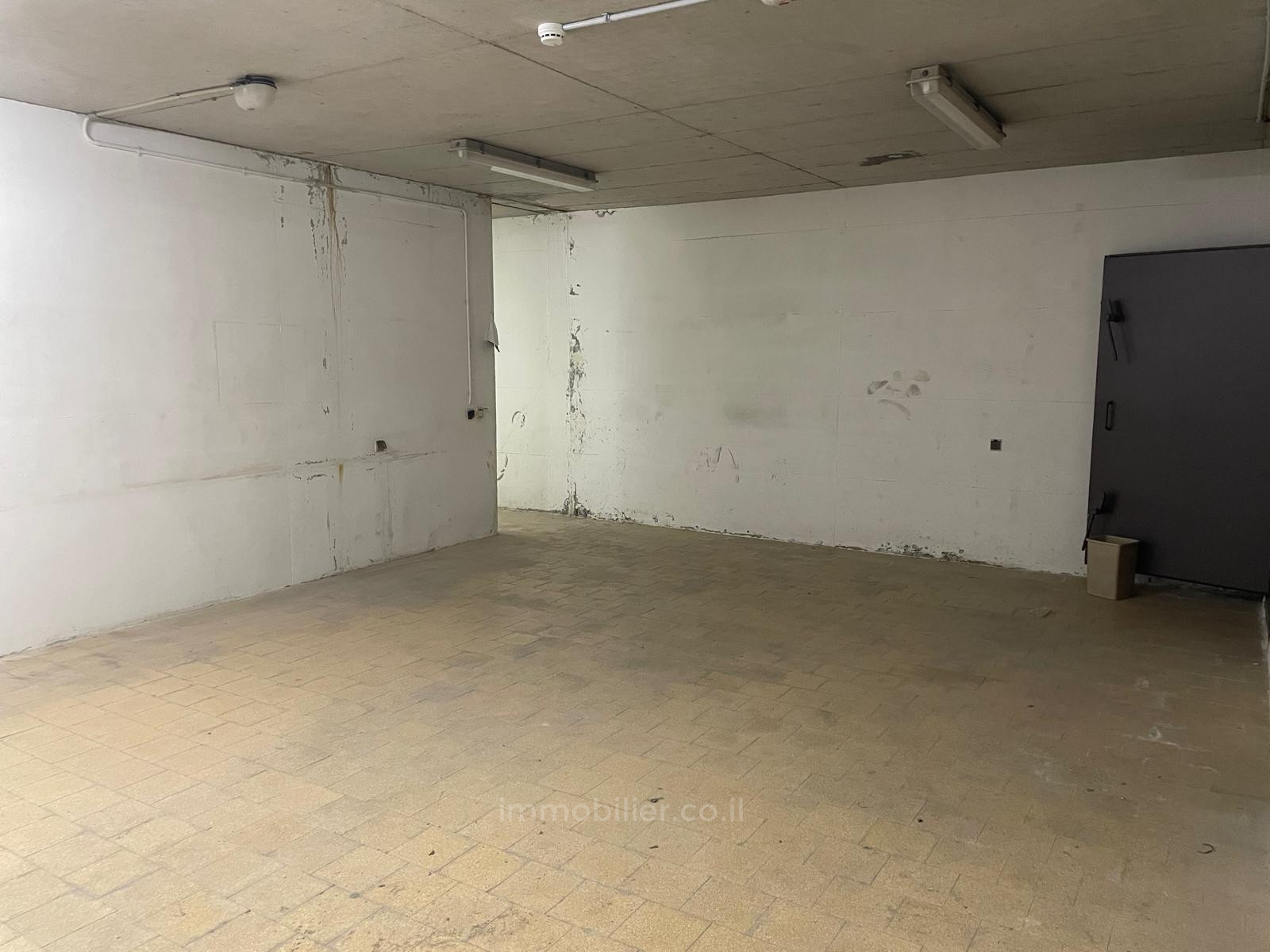 Cellar 1.5 cômodos Jerusalém Mamila 245-IBL-1927