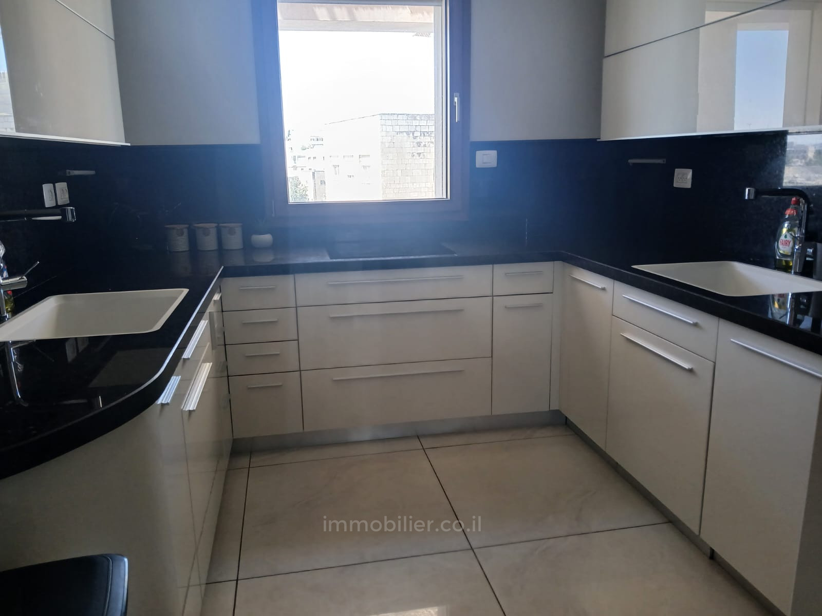 Apartamento 4 cômodos Jerusalém Talbieh 245-IBL-1931