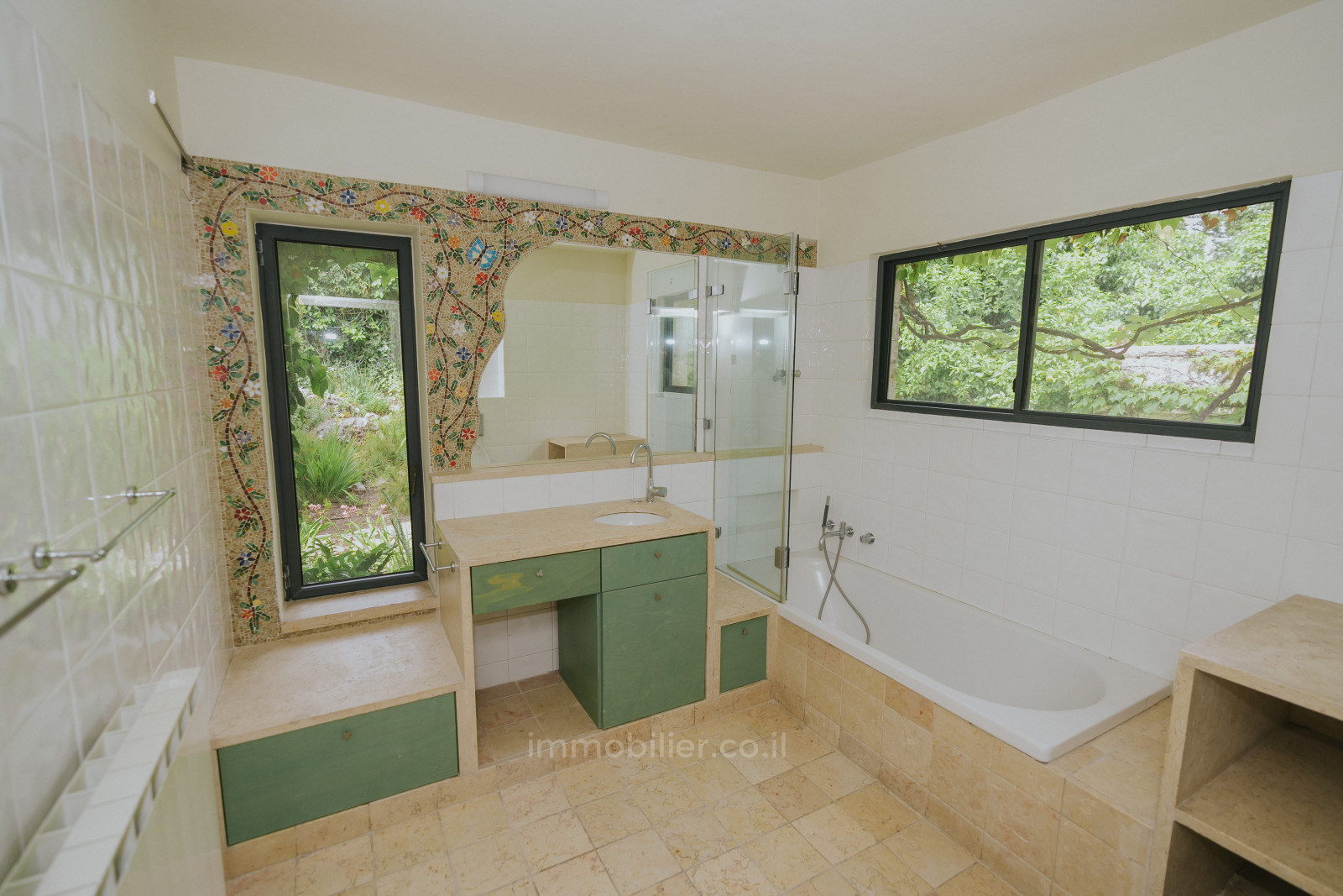 Casarão 5 cômodos Jerusalém (arredores) Shoresh 245-IBL-1933