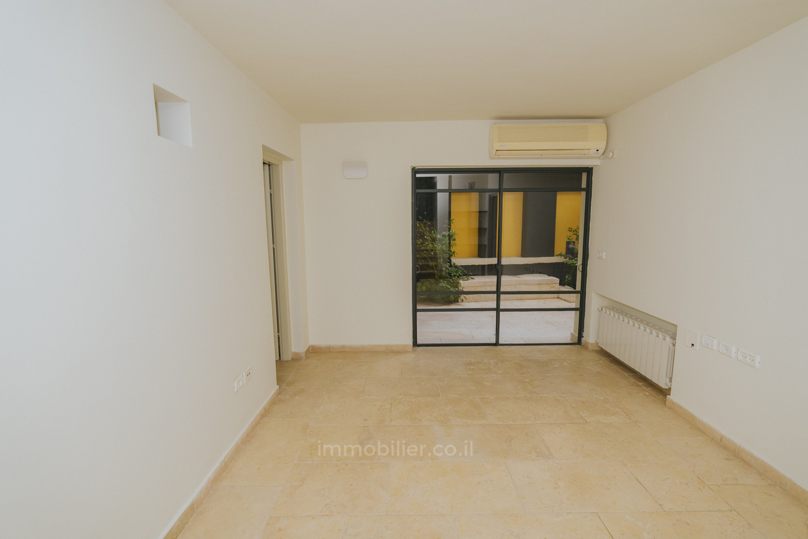 Casarão 5 cômodos Jerusalém (arredores) Shoresh 245-IBL-1933