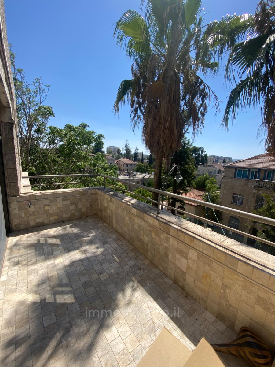 Apartamento 4 cômodos Jerusalém Baka 245-IBL-1934